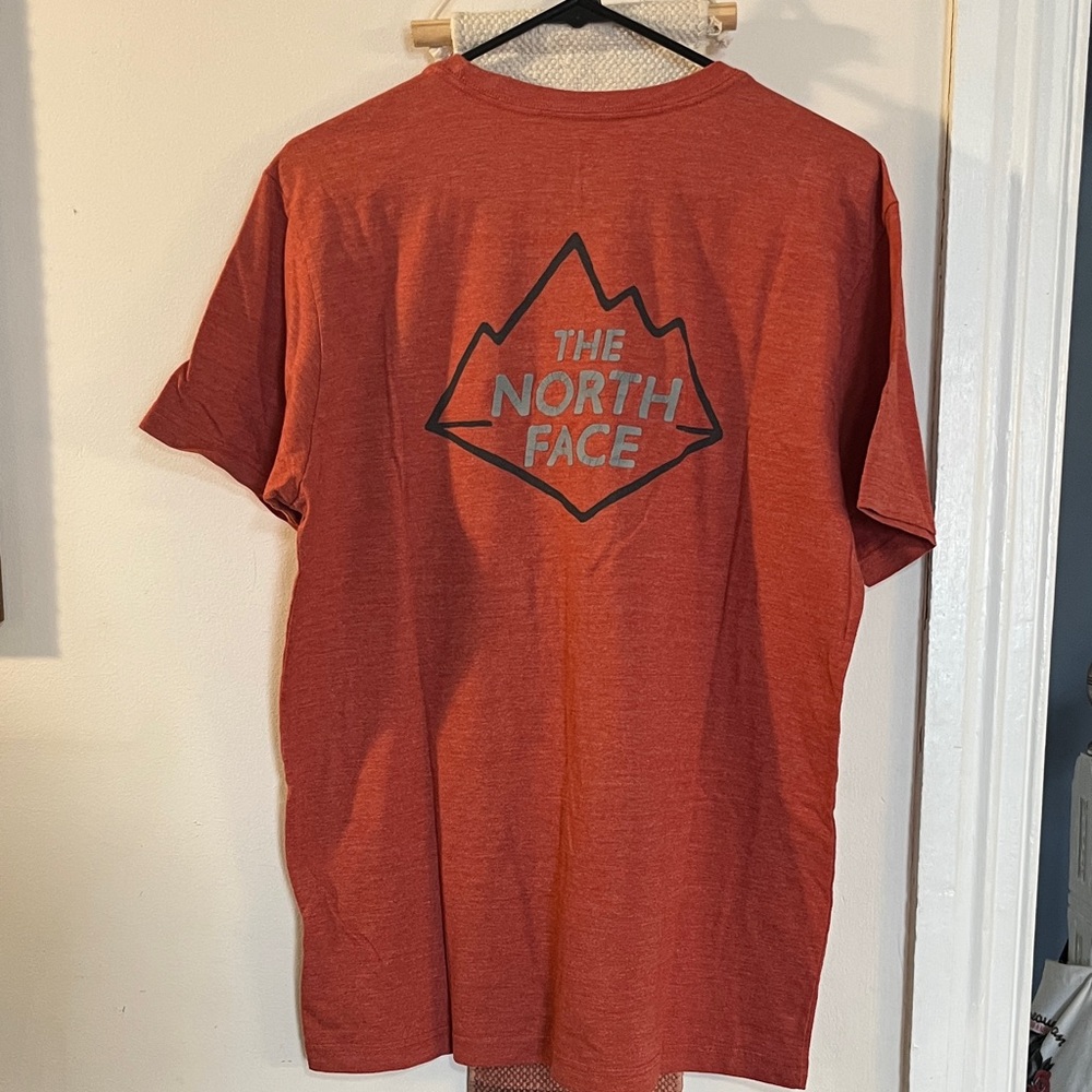 The North Face Men’s Short Sleeve Tee in Rust